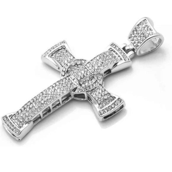 New 18k gold Hip Hop Rapper Iced Out Crystal Cross - Picture 3 of 8